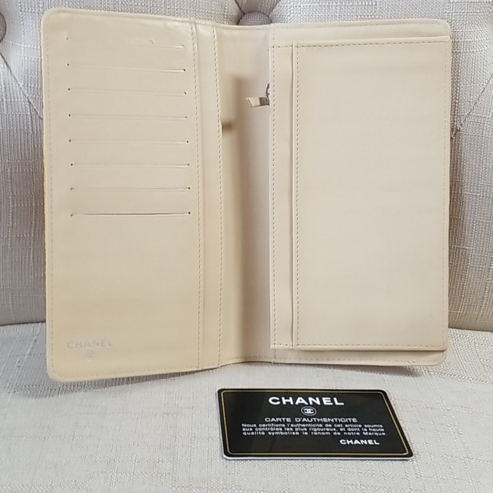 Authentic Chanel wallet - Picture 4 of 8